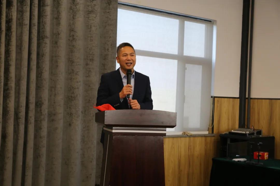 1644816566503248.jpg 李董1.jpg