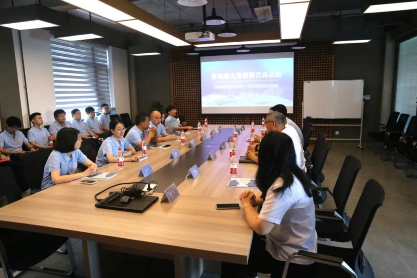 1688711031395578.jpg 参观3.jpg